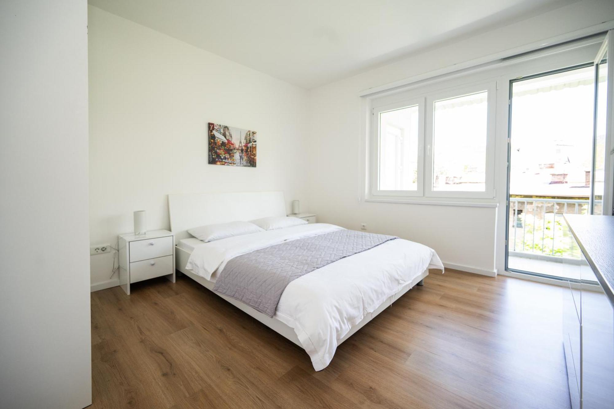 Bright 2Bdr Apartment With Balcony - Free Parking 사라예보 외부 사진
